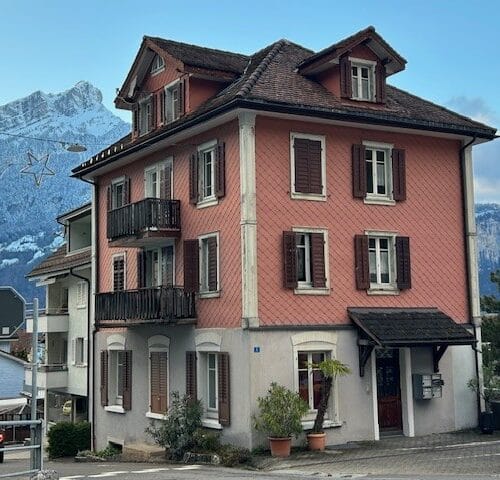 Mehrfamilienhaus in Sisikon, Renditeobjekt, Immobilien, Zentralschweiz