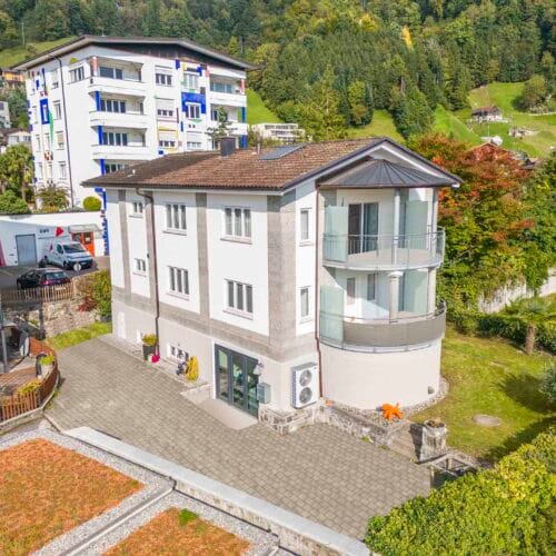 Home 10 Mehrfamilienhaus, Generationenhaus, Liegenschaft mit Gewerbefläche, Gersau
