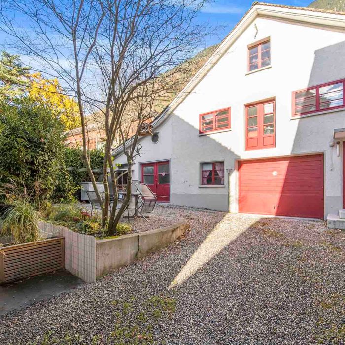 Immobilie Altdorf, Liegenschaft mit Entwicklungspotential, Mehrfamilienhaus, Gewerbefläche