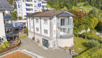 Mehrfamilienhaus, Generationenhaus, Liegenschaft mit Gewerbefläche, Gersau