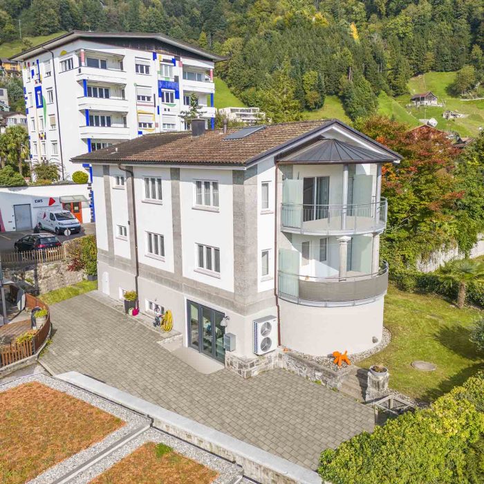 Mehrfamilienhaus, Generationenhaus, Liegenschaft mit Gewerbefläche, Gersau