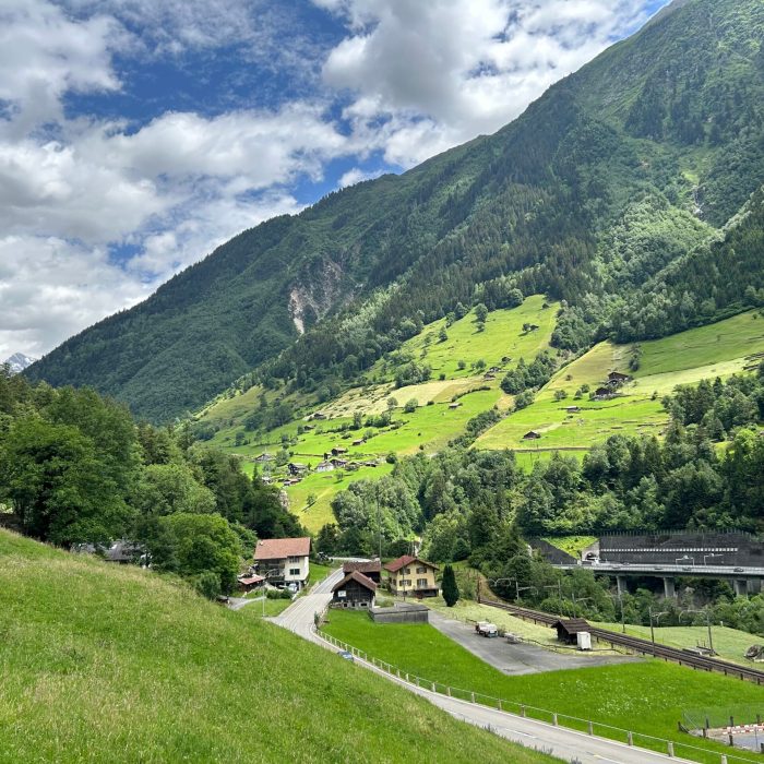 Bauland, Parzelle, Erstwohnsitz in den Bergen