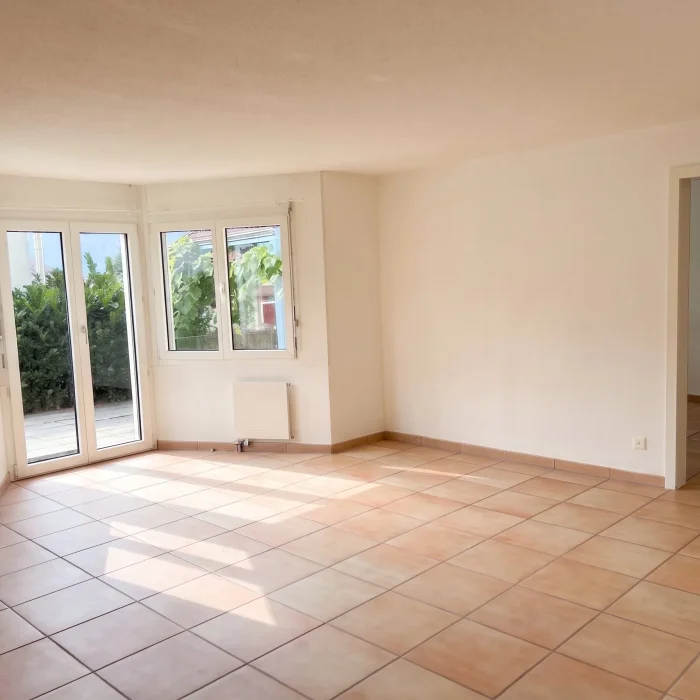 Gartenwohnung in Flüelen, Mietwohnung, Wohnung mit Seesicht